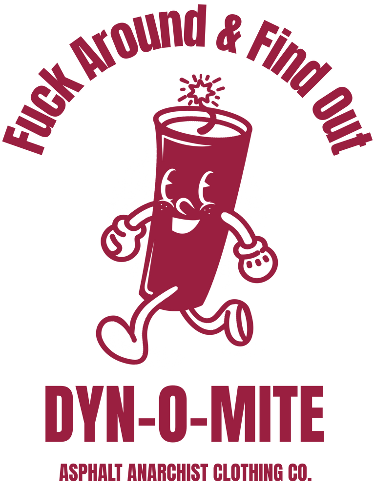 
                  
                    La camiseta con cuello redondo DYN-O-MITE
                  
                